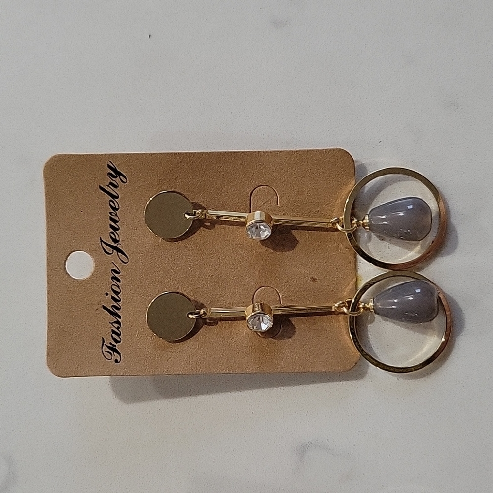Gray teardrop earrings